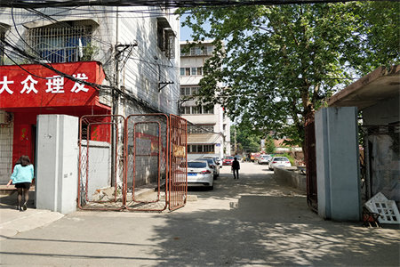 出售泰安中岳花园3室2厅1卫143平简单装修