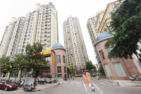 城东汇龙领秀城3室2厅1卫106万110m2出售